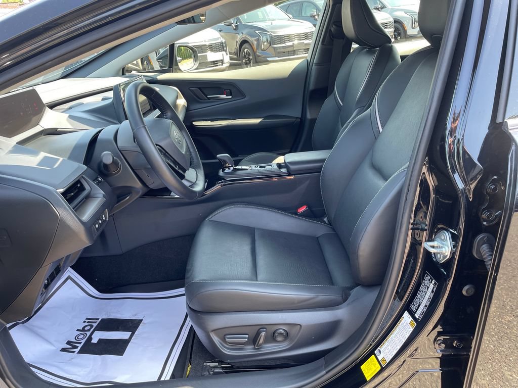 Used 2024 Toyota Prius XLE AWD/4WD image 21