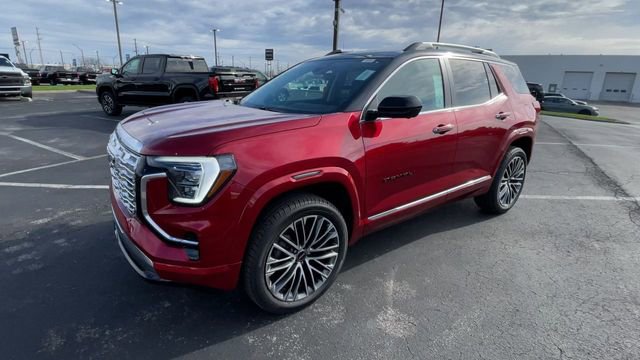 New 2026 GMC Terrain Denali w/ LPO, Black Badging Package image 6