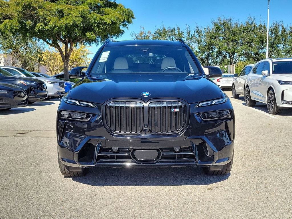 Used 2025 BMW X7 M60i image 15