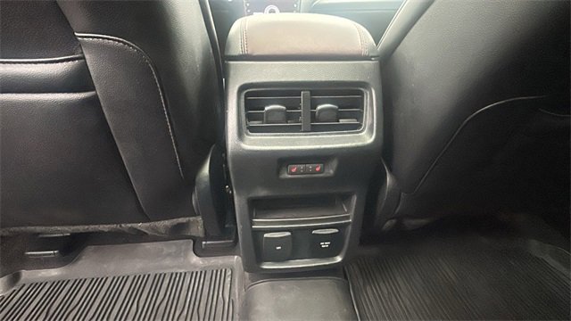 Used 2020 Ford Edge Titanium w/ Equipment Group 301A image 30