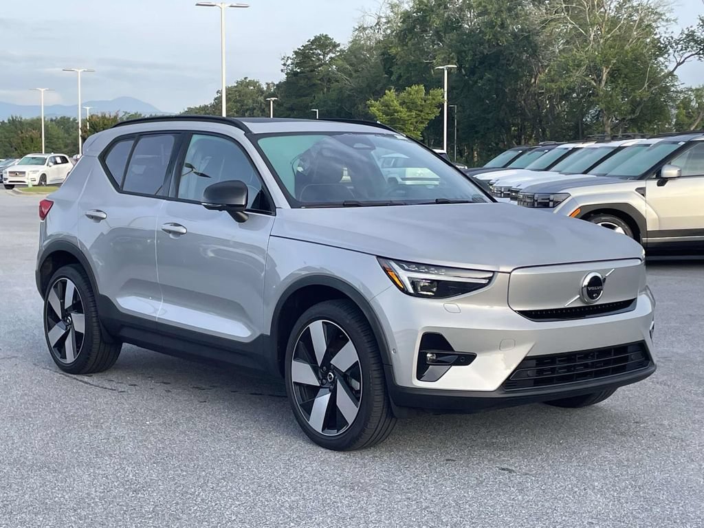 Used 2023 Volvo XC40 Recharge Ultimate w/ Protection Package Premier AWD/4WD image 1
