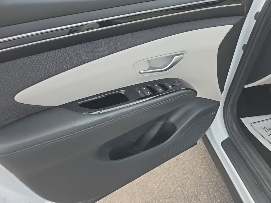 Used 2022 Hyundai Tucson SEL w/ Convenience + Premium Package image 9