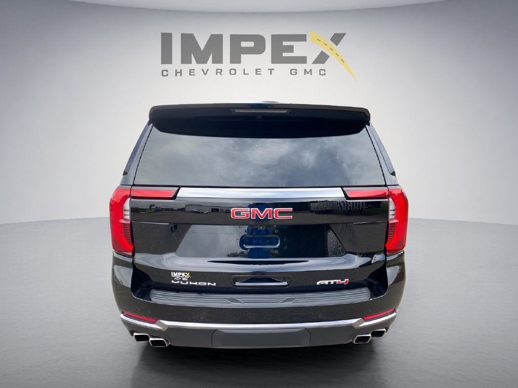 Used 2025 GMC Yukon XL AT4 w/ LPO, Floor Liner Package AWD/4WD image 4