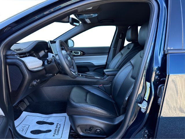 Used 2024 Jeep Compass Limited AWD/4WD image 10