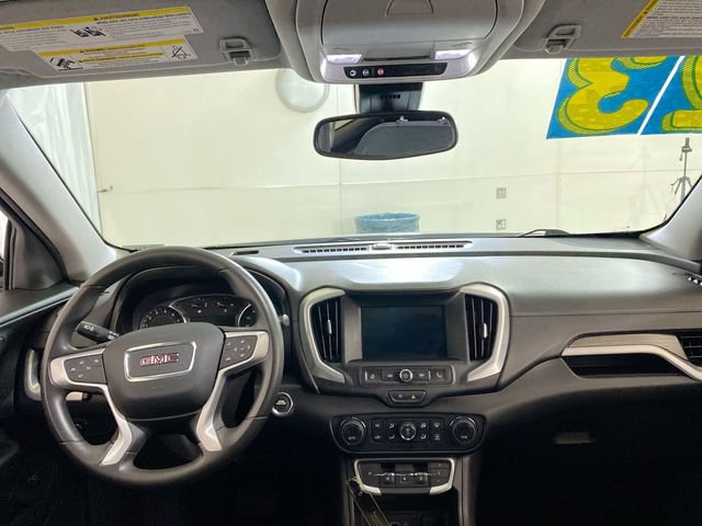 Used 2023 GMC Terrain SLE w/ Driver Convenience Package image 33