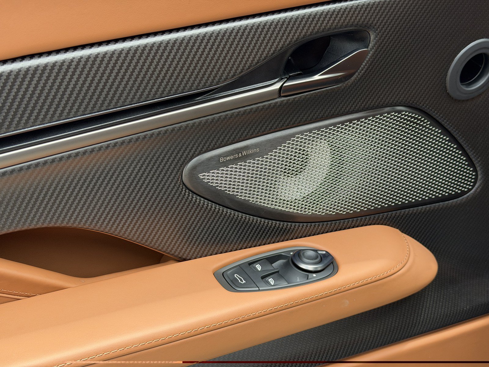 New 2026 Aston Martin Vanquish RWD image 24