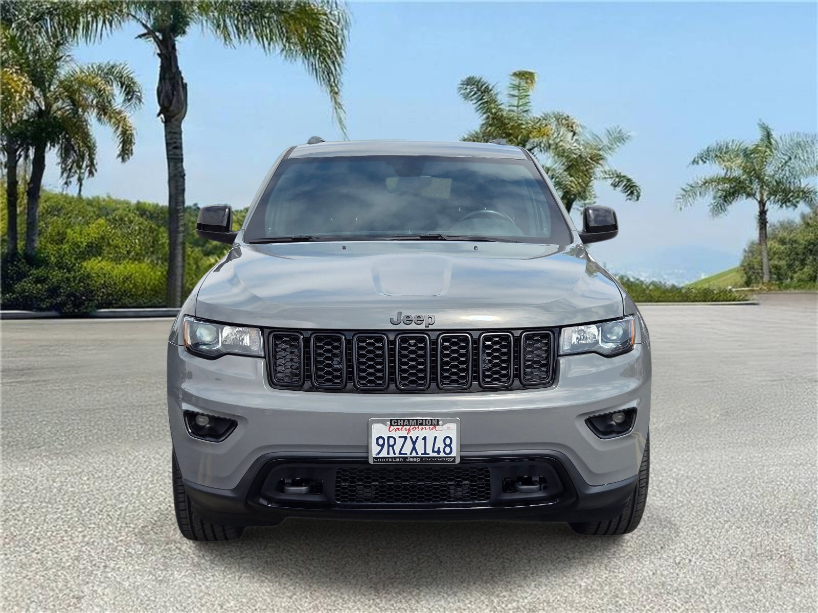 Used 2021 Jeep Grand Cherokee Freedom Edition RWD image 3