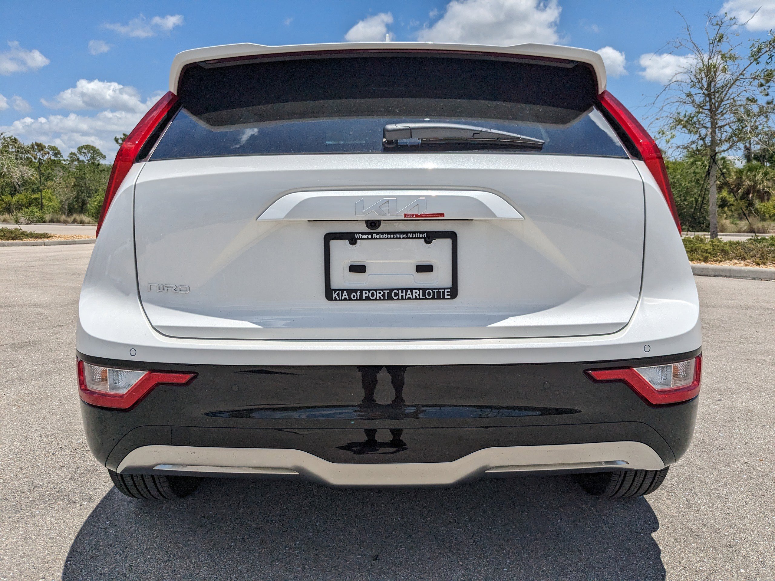 New 2025 Kia Niro Wind image 6