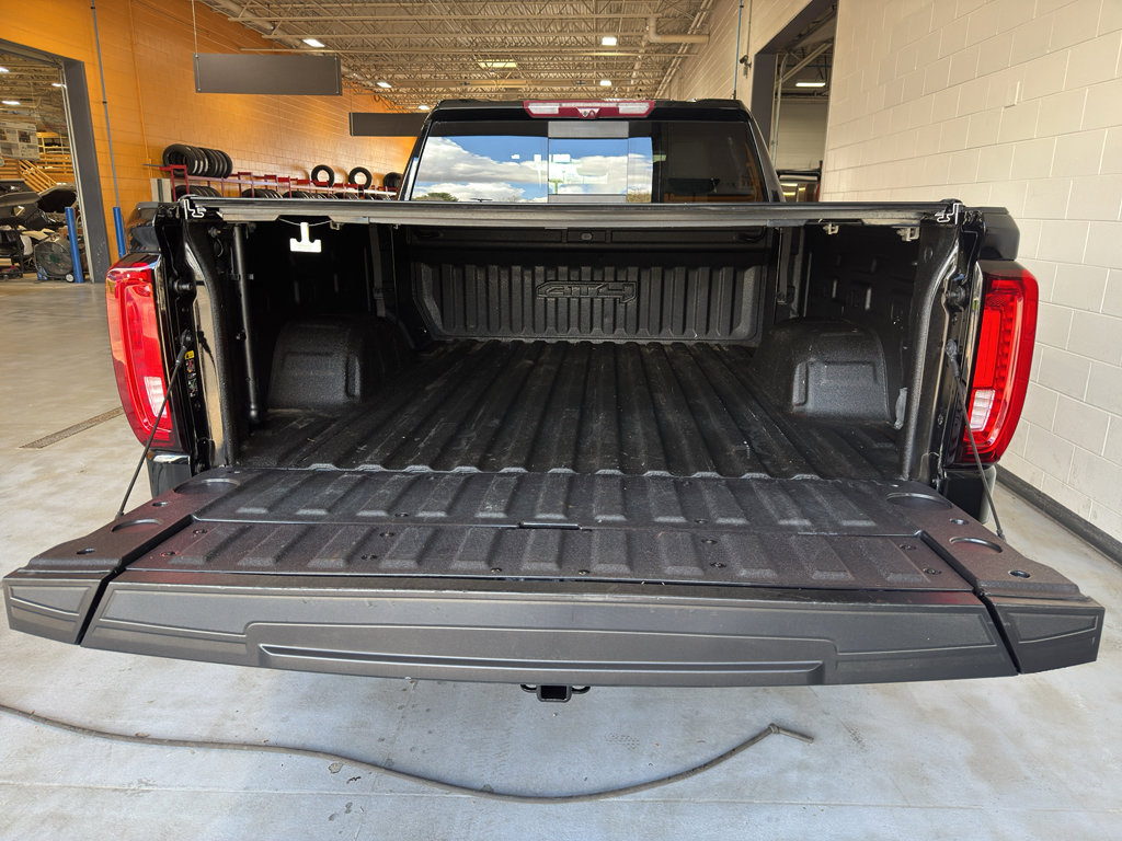Used 2022 GMC Sierra 1500 AT4 w/ AT4 Premium Package image 23