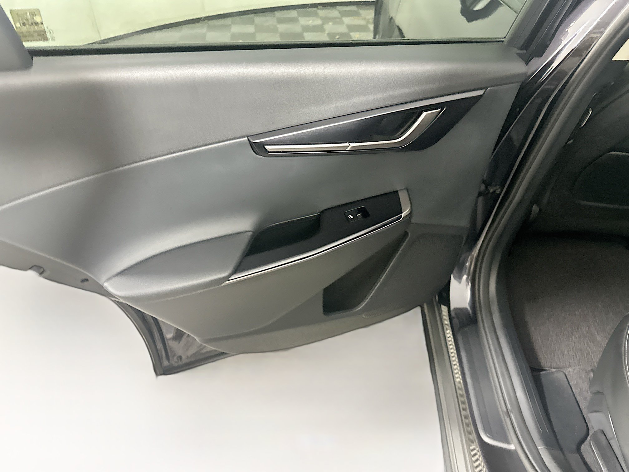 Used 2025 Kia EV6 Light w/ Light LR Technology Package RWD image 26
