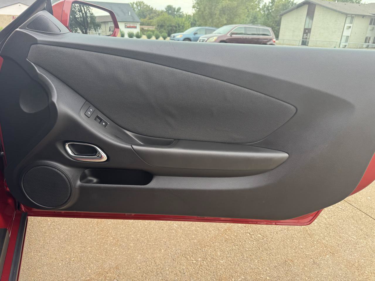Used 2015 Chevrolet Camaro LT RWD image 32