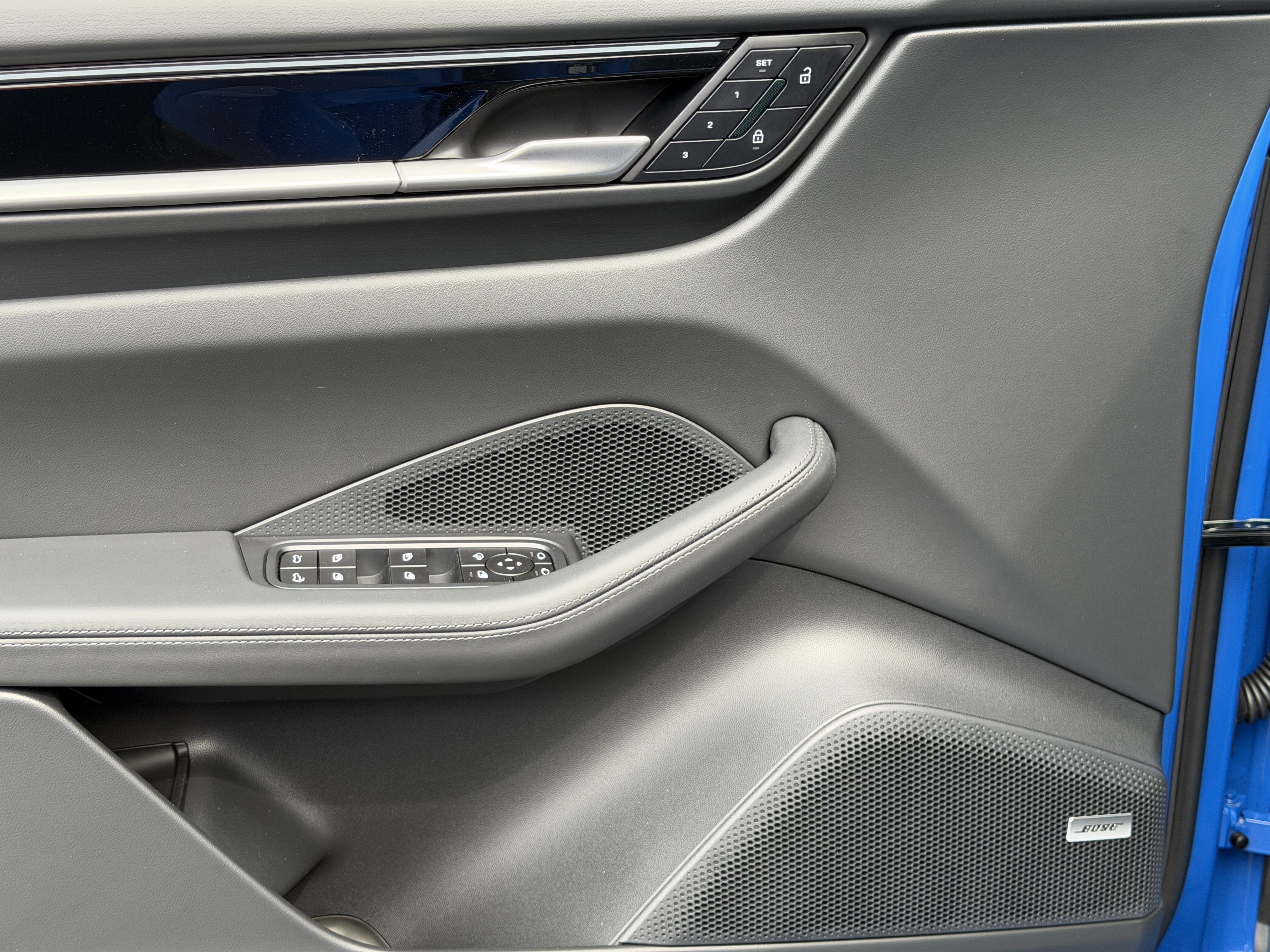 New 2026 Porsche Macan Electric image 22