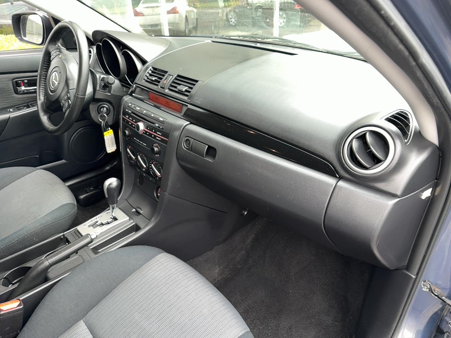 Used 2009 MAZDA MAZDA3 i Touring Value FWD image 19