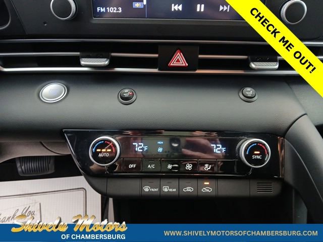Used 2023 Hyundai Elantra SEL FWD image 19