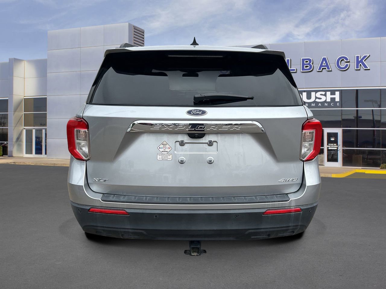 Used 2021 Ford Explorer XLT image 5