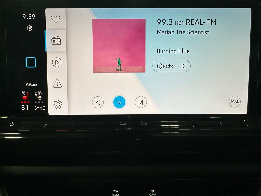 Used 2025 Volkswagen Atlas SE image 26