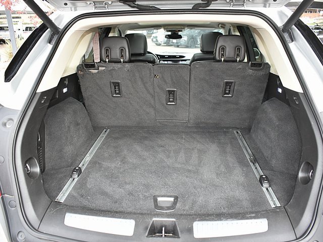 Used 2017 Cadillac XT5 Luxury w/ Driver Awareness Package image 13