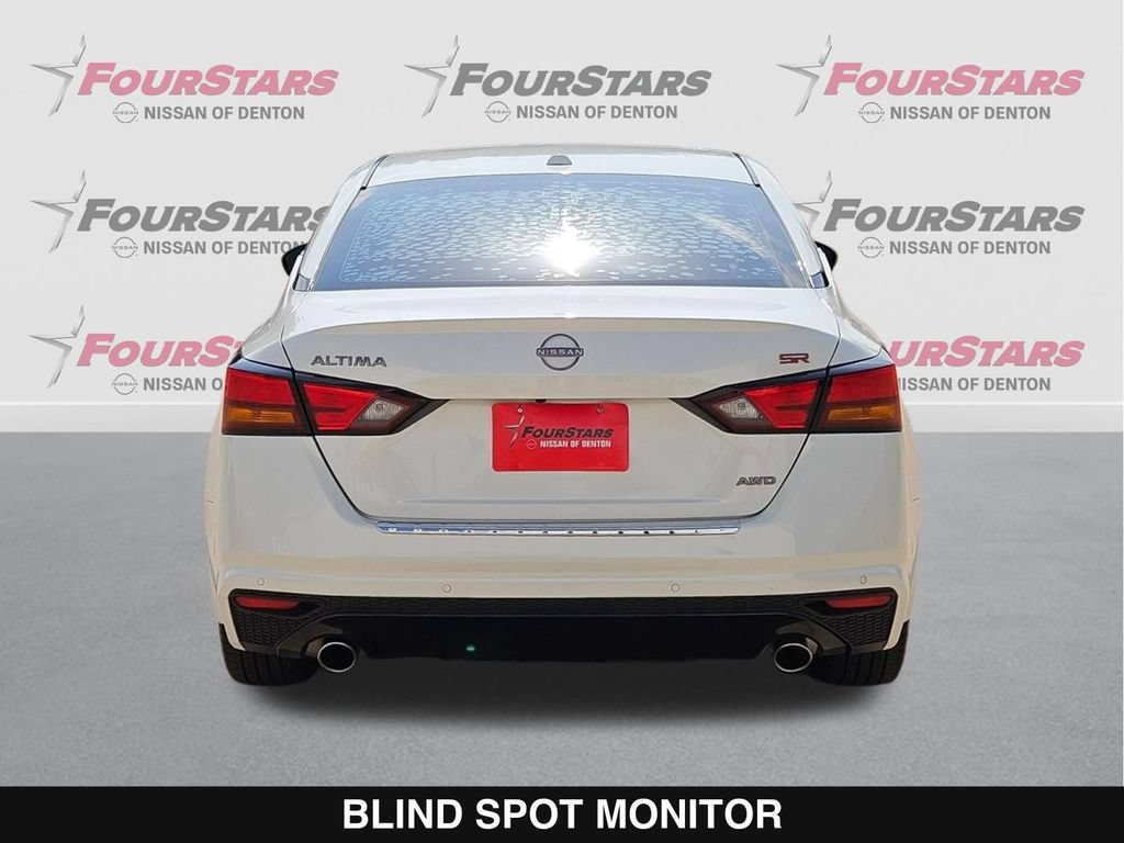 Used 2023 Nissan Altima 2.5 SR AWD/4WD image 5