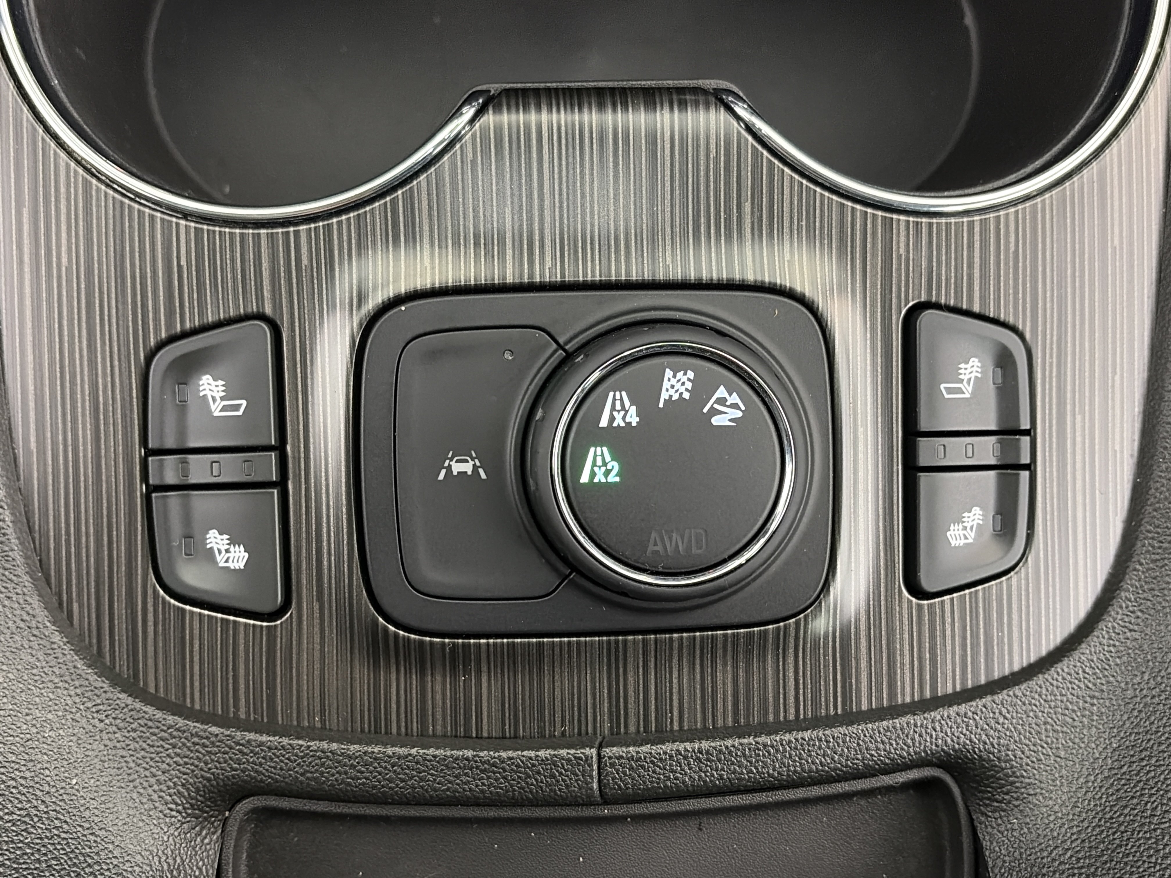Certified 2023 GMC Acadia SLT AWD/4WD image 30