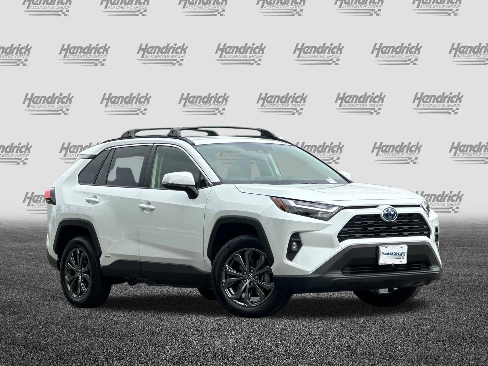 Used 2023 Toyota RAV4 XLE Premium AWD/4WD image 2