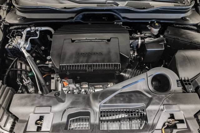 Used 2025 Honda Pilot EX-L image 3