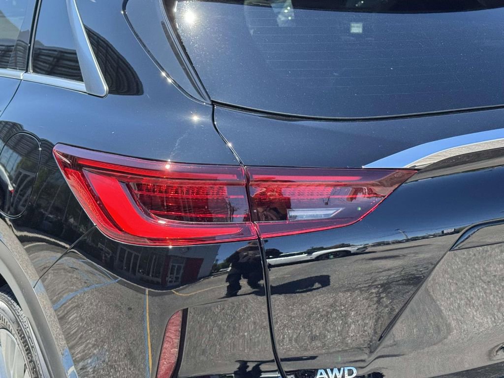 Used 2023 INFINITI QX50 Luxe AWD/4WD image 11