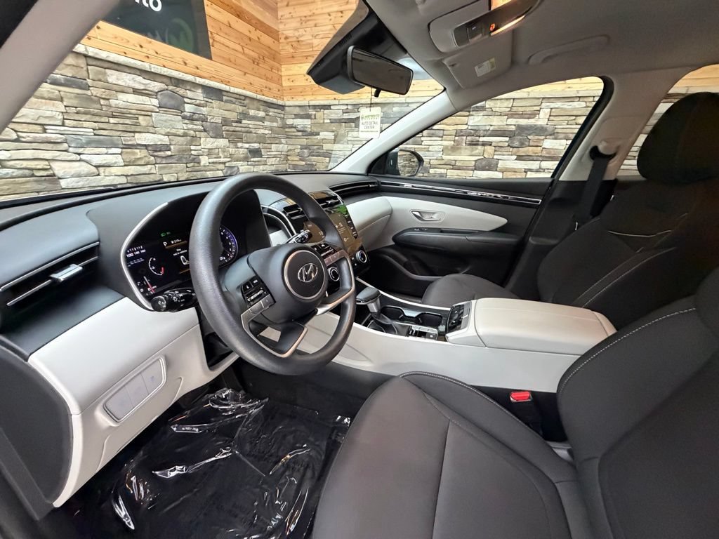 Certified 2023 Hyundai Tucson SEL AWD/4WD image 10