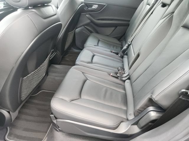 Used 2025 Audi Q7 3.0T Premium w/ Convenience Package AWD/4WD image 26