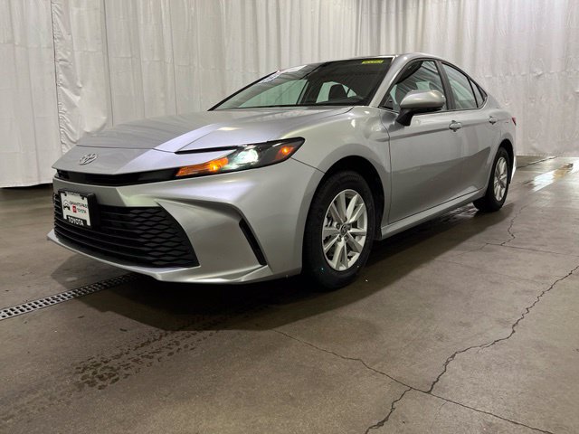Certified 2025 Toyota Camry LE AWD/4WD image 24