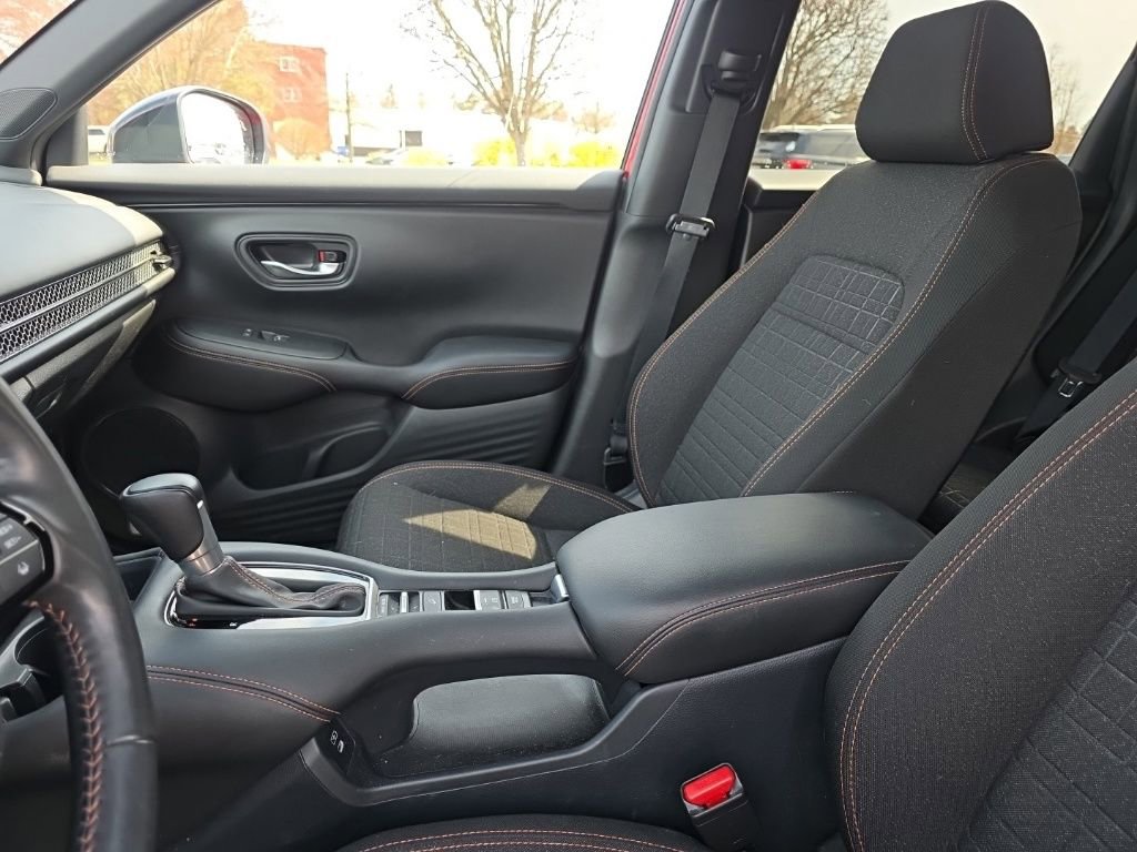 Used 2025 Honda HR-V Sport image 22