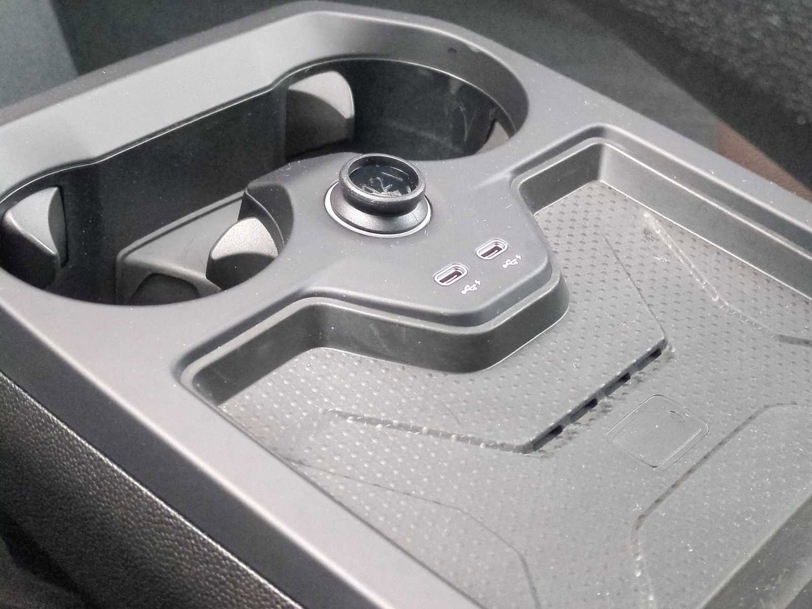 Used 2025 BMW iX xDrive50 image 33