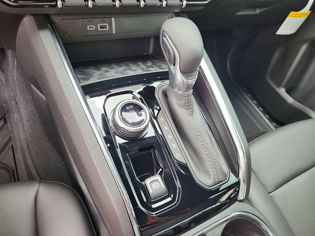 New 2025 GMC Canyon Elevation w/ Convenience Package image 19