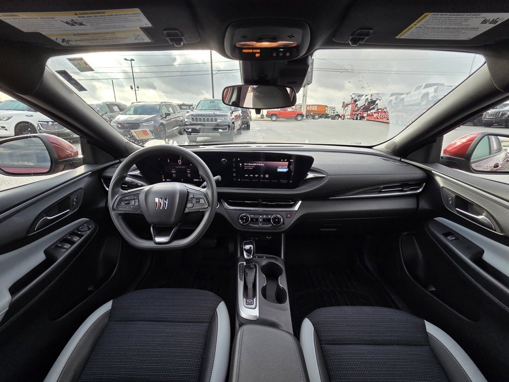 Used 2024 Buick Envista Preferred image 24