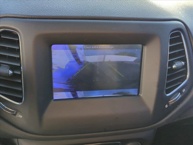 Used 2019 Jeep Compass Latitude w/ Popular Equipment Group FWD image 23