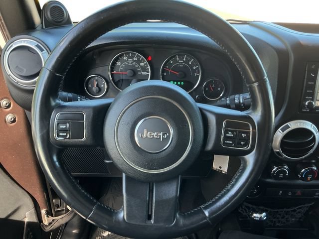Used 2013 Jeep Wrangler Sahara AWD/4WD image 15