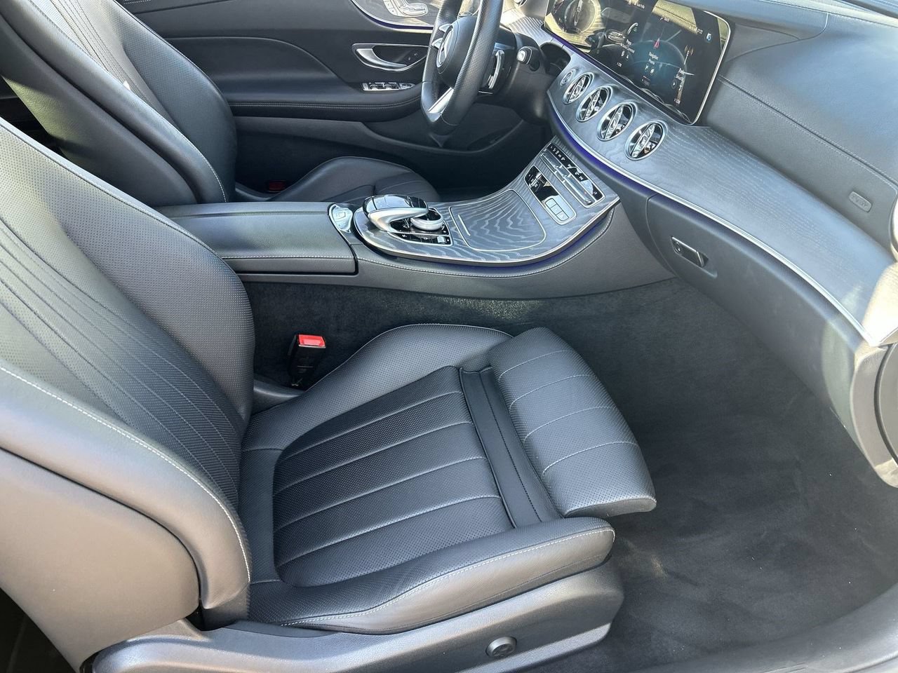 Used 2023 Mercedes-Benz E 450 4MATIC Cabriolet image 9