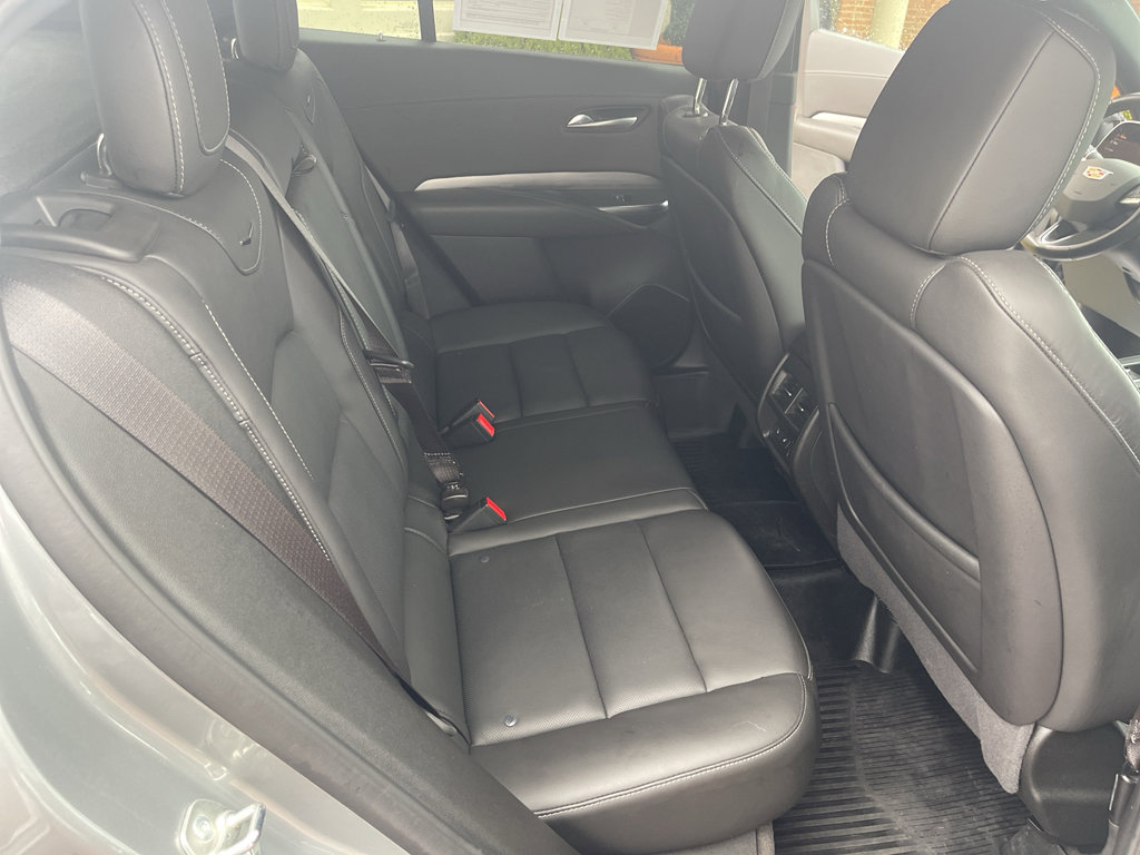 Used 2025 Cadillac XT4 Premium Luxury image 30