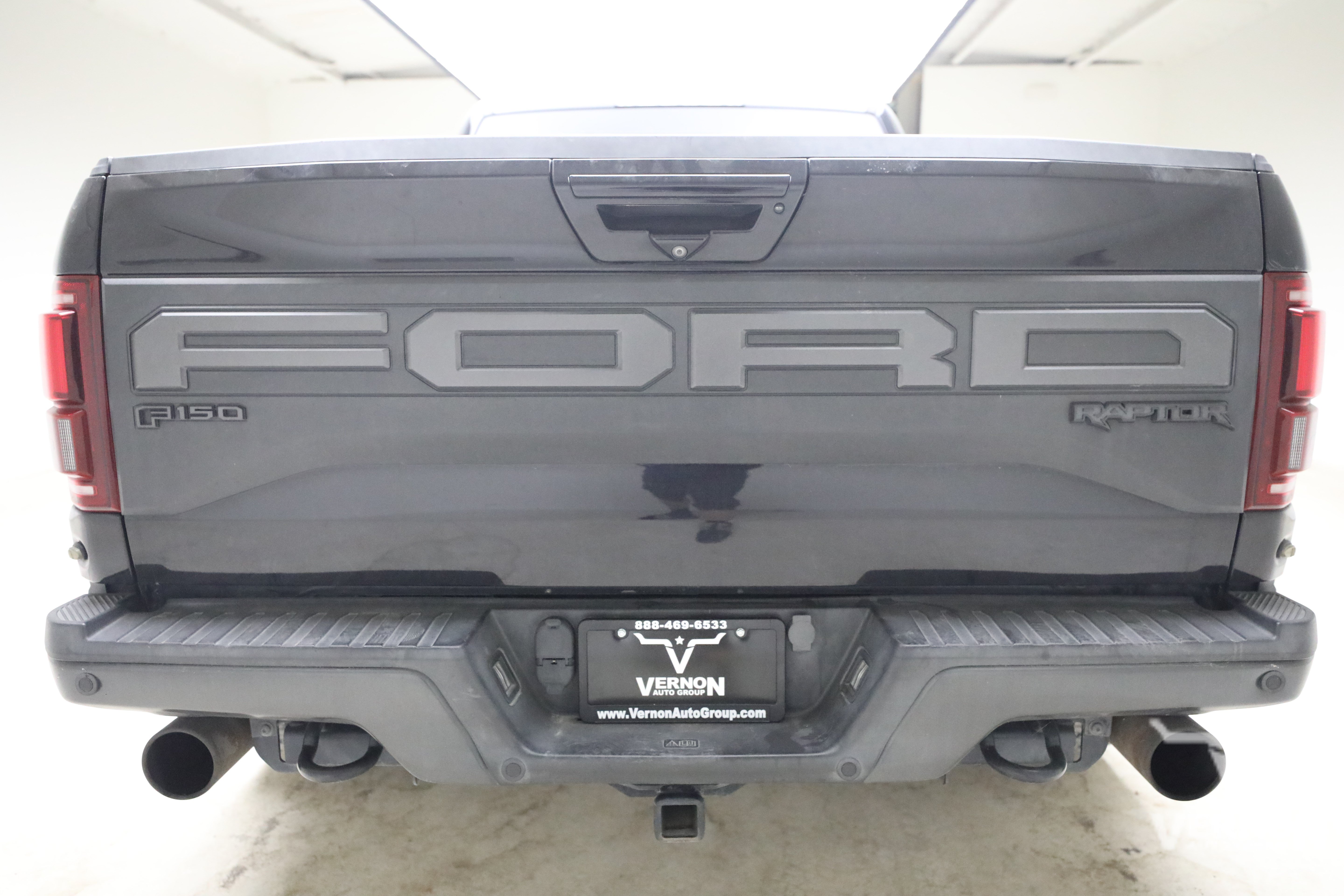 Used 2019 Ford F150 Raptor w/ Equipment Group 802A Luxury AWD/4WD image 3