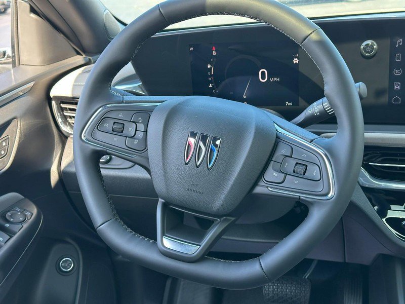 New 2025 Buick Envista Avenir image 8