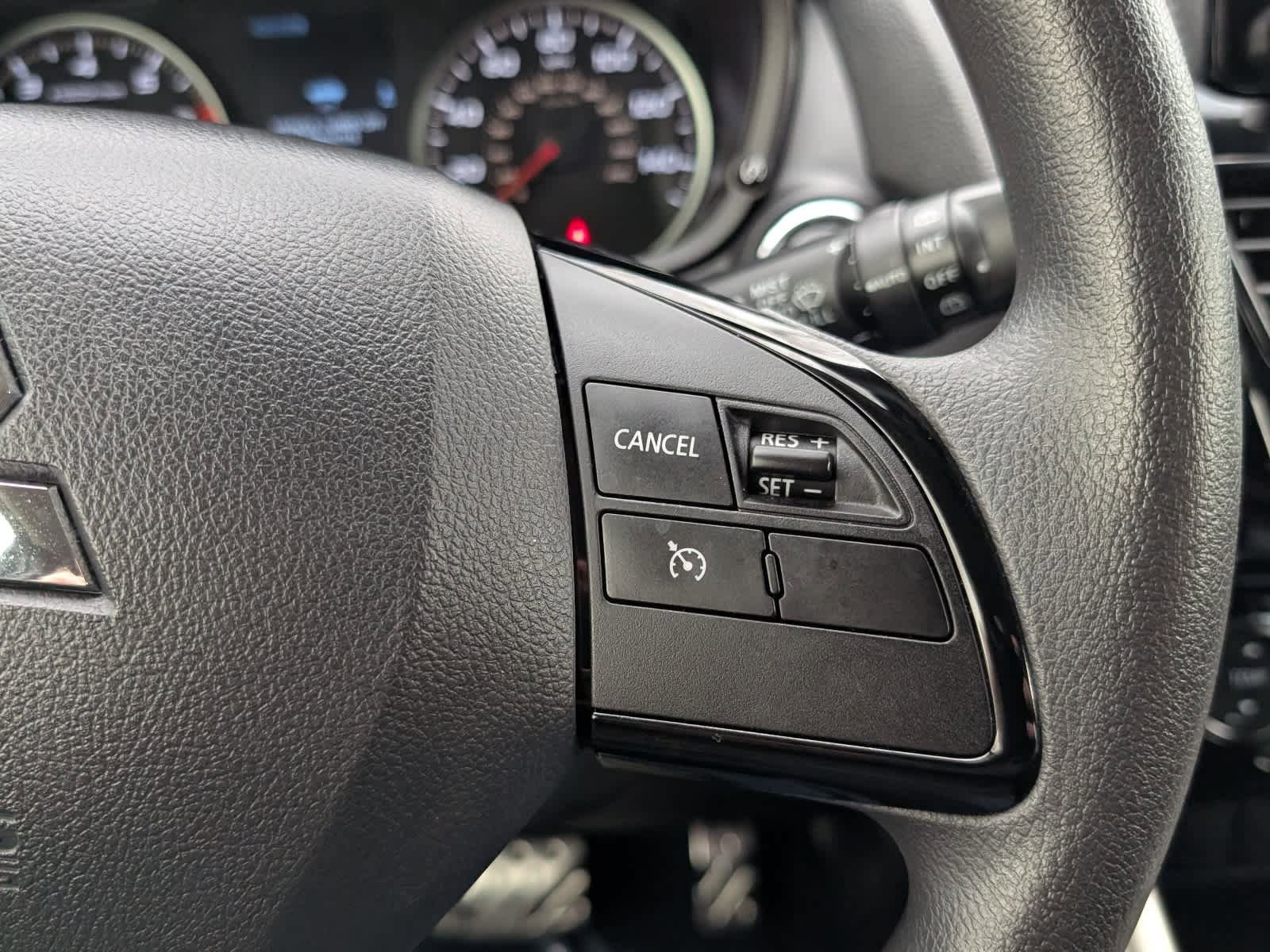 Used 2025 Mitsubishi Eclipse Cross LE AWD/4WD image 21
