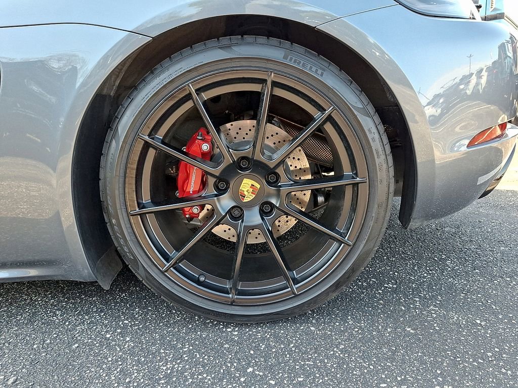 Used 2025 Porsche 718 Cayman GTS image 9