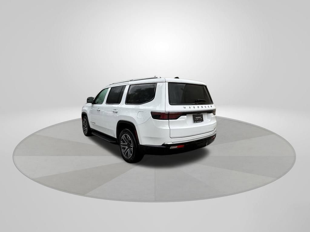 Used 2024 Jeep Wagoneer Series II w/ Flexible Seating Group image 5