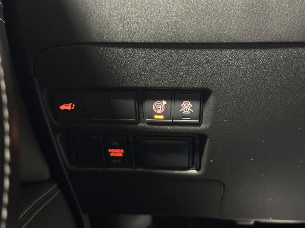 Used 2020 Nissan Armada SL w/ Premium Package image 17