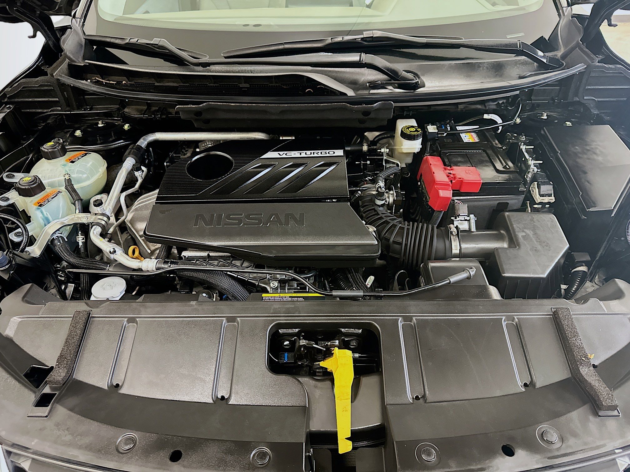 Used 2023 Nissan Rogue SV image 33