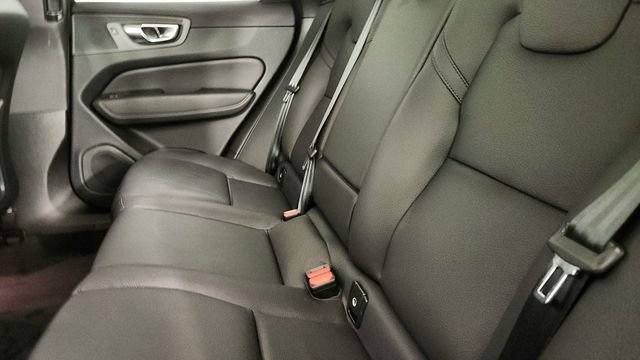 Certified 2024 Volvo XC60 B5 Plus w/ Protection Package Premier AWD/4WD image 28