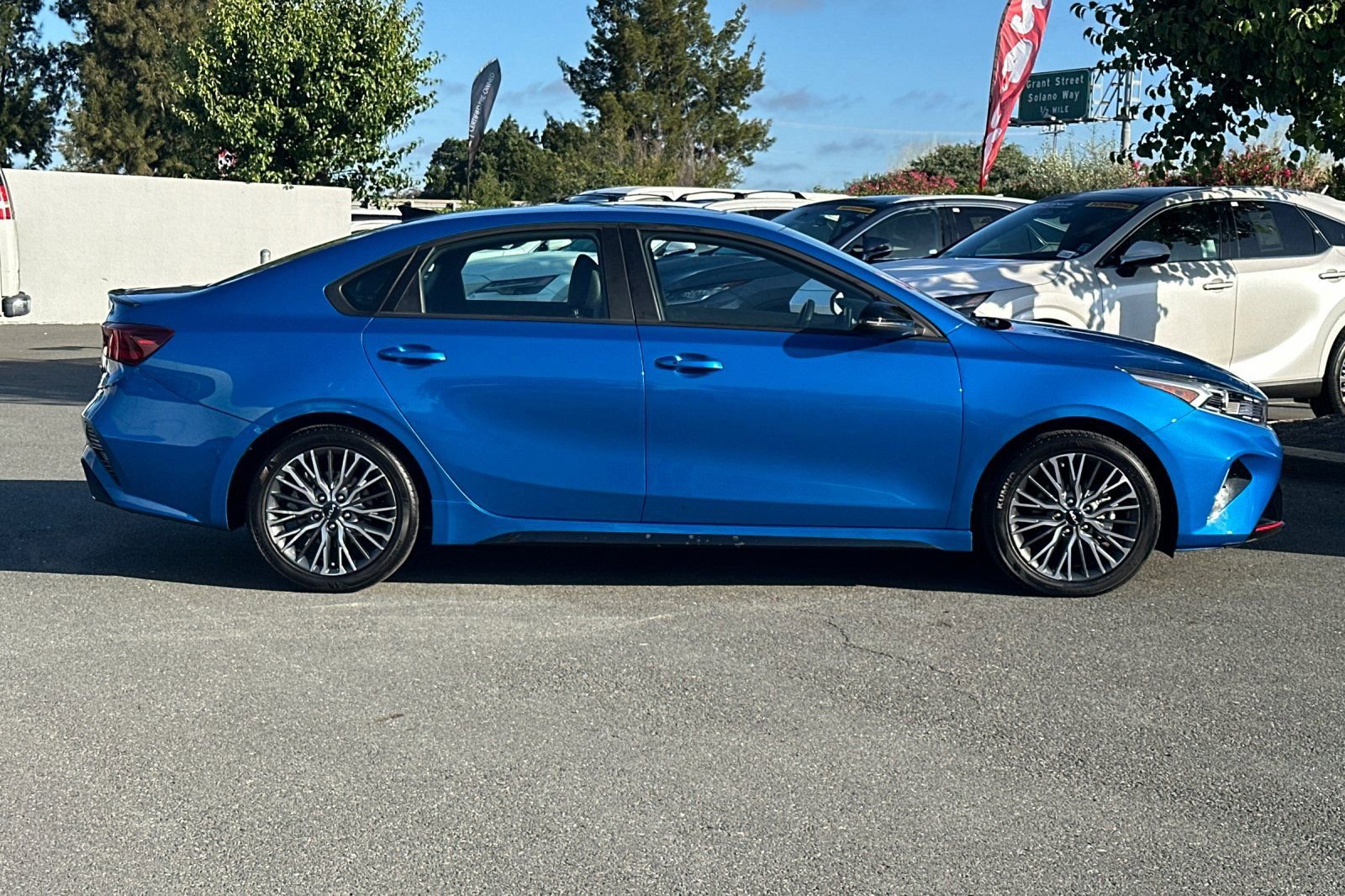 Used 2024 Kia Forte GT-Line w/ GT-Line Premium Package FWD image 3