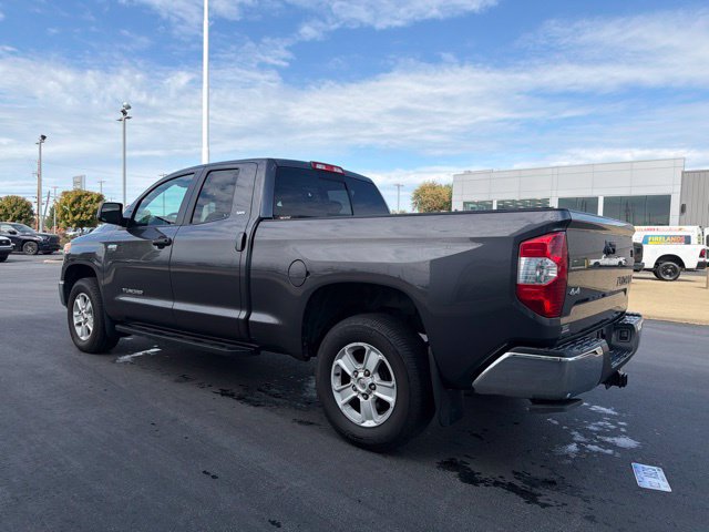 Certified 2016 Toyota Tundra SR5 w/ SR5 Upgrade Package AWD/4WD image 5