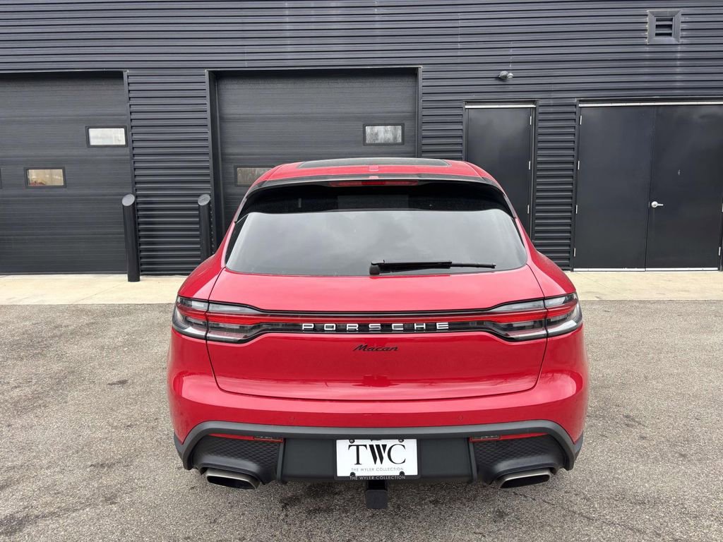 New 2026 Porsche Macan image 9
