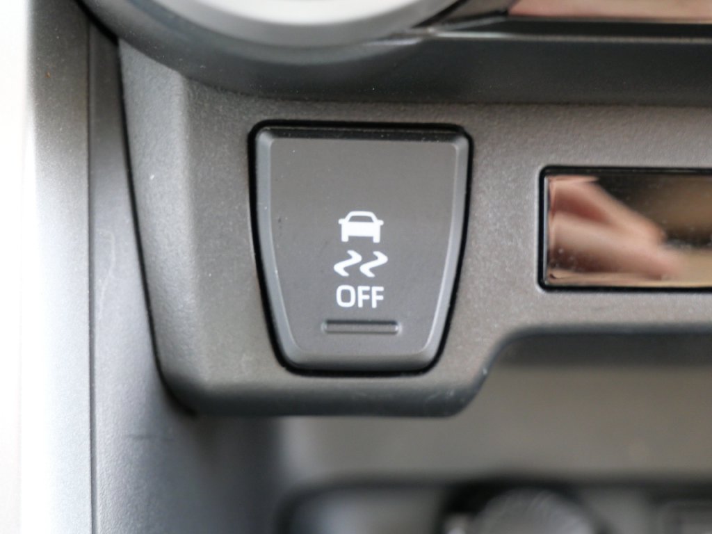 Certified 2025 Toyota RAV4 LE AWD/4WD image 20