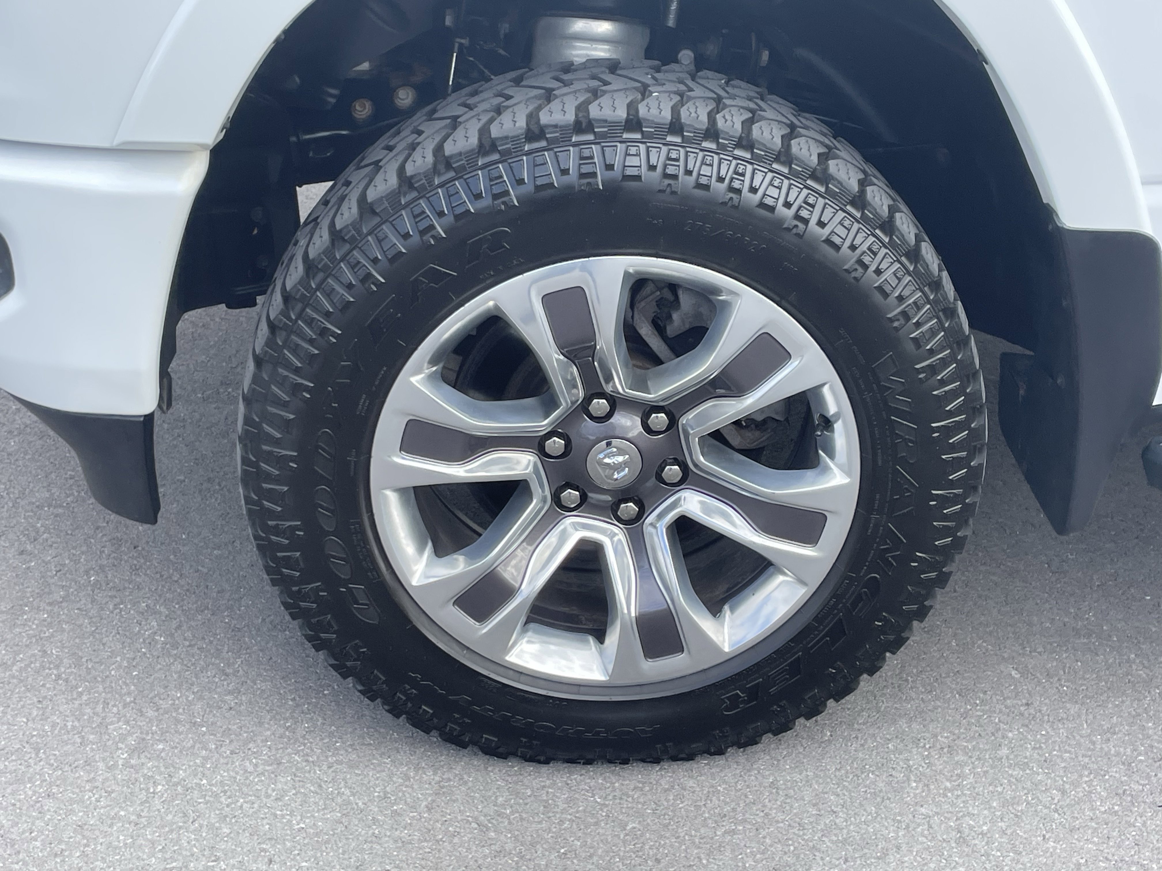 Used 2023 RAM 1500 Limited w/ Body Color Bumper Group image 11